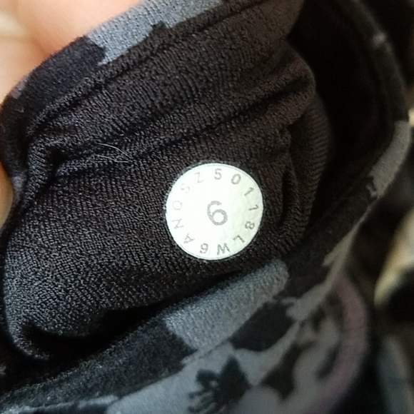 Lululemon efflorescent nebula nulu all you do crop - Picture 13 of 16